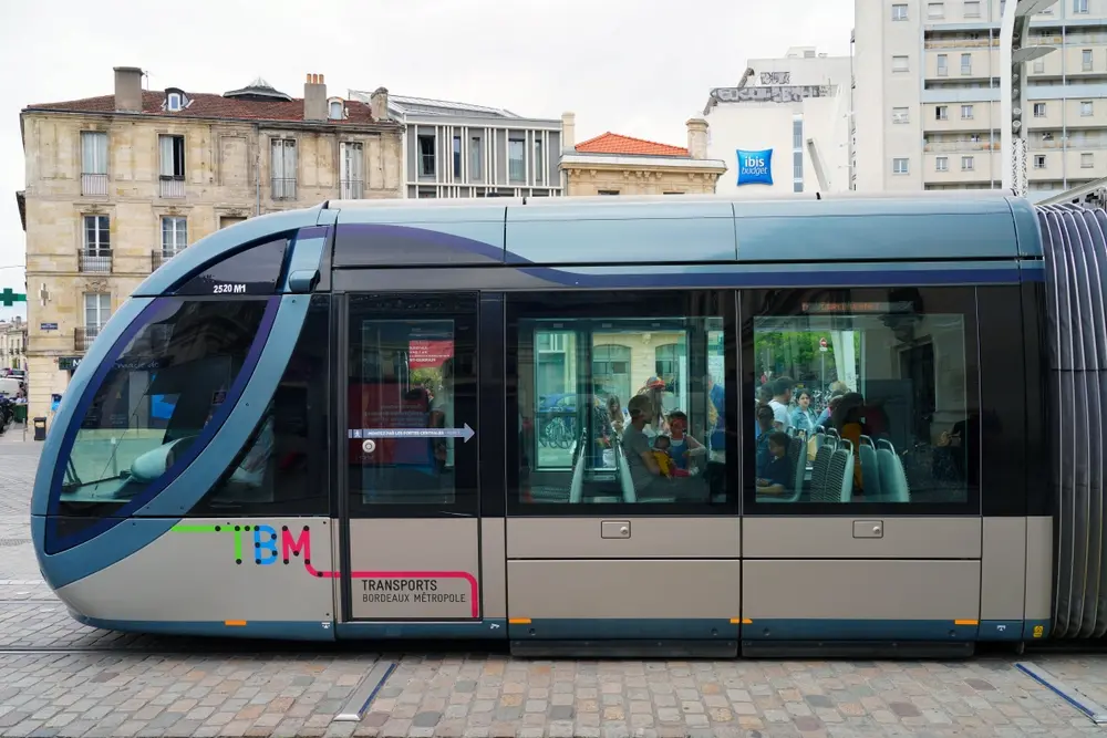 bordeaux-pourquoi-les-tramways-sont-entres-en-collision