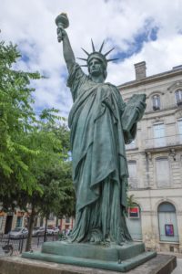 statue de la liberté place picard